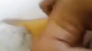 فيلم نيك خشن: عاهرة تونسية تمص و تركب قضيباً كبيراً