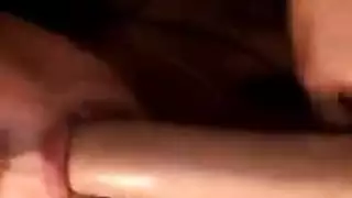 فتاة مدبوغة تأخذ جنس شرجي قوي وجنس مهبلي rough