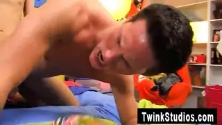 نيس سكايلر سحاق