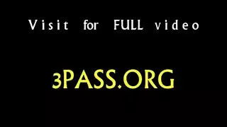 ممثلة إباحية تأخذ عدة أعضاء ذكورية في كل فتحة