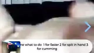 برونيتة يائسة تمص قضيب شاب صلب في فيديو هاوي