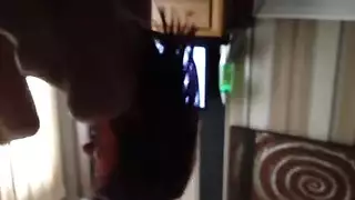 تخون زوجها مع رجل اسود بعد الخروج الي العمل