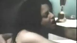 شهر العسل في فندق شمال أمريكي: تعدد شركاء للعروس