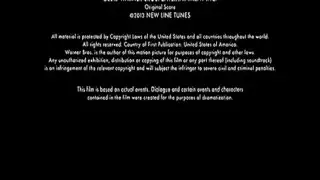 فتاة ماكرة تخدم قضيبًا صلبًا ضخمًا