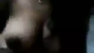 فتاة حارة محتاجة تتوسل للمزيد قبل الصراخ في النشوة