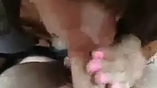 يرجع تاريخ أليسا ريس إلى رجل نحيف لأنه على استعداد لمنحها الكثير من المال
