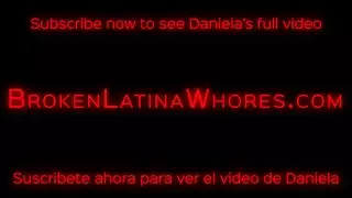 اللاتينية الحارة تحتفل بالبلوغ بمشهد عصابة خشن وفوضوي