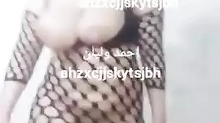 مضاجعة قاسية مع رجلي العربي وهو يحملني