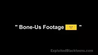 مراهقة مثيرة تحصل على ثنائي خشن مع الجيران في مقطع إباحي