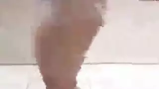 شرموطة منقبة تروح لعشيقها