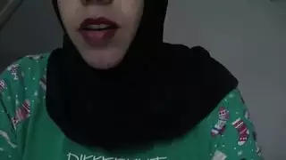 اعتراف دياثة: زوجتي العربية تحب القضيب الأسود الكبير
