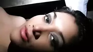 إكس إكس إكس في الأماكن العامة: عاهرة عربية وبي بي سي في مشهد صريح