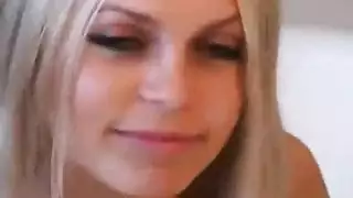 ماليزيات مثيرات تتوسلن للمني على أثدائهن