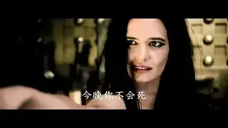 فتاة هاوية مثيرة تظهر جسدها العاري