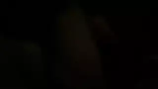 الاستلقاء تحت أشعة الشمس التبول مثليه