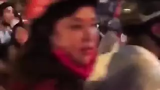 أمهات تحت السرير