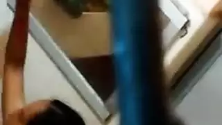 زفاف إباحي: العريس المسيطر يسكت عروسه بقضيبه الصلب