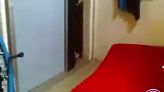 مراهقة عشرينية مصرية تقذف